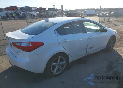 2015 Kia Forte Ex z USA, uszkodzony, nr VIN KNAFZ4A84F5306557